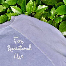 Load image into Gallery viewer, Vintage Light Purple Crewneck Sweatshirt Size XL
